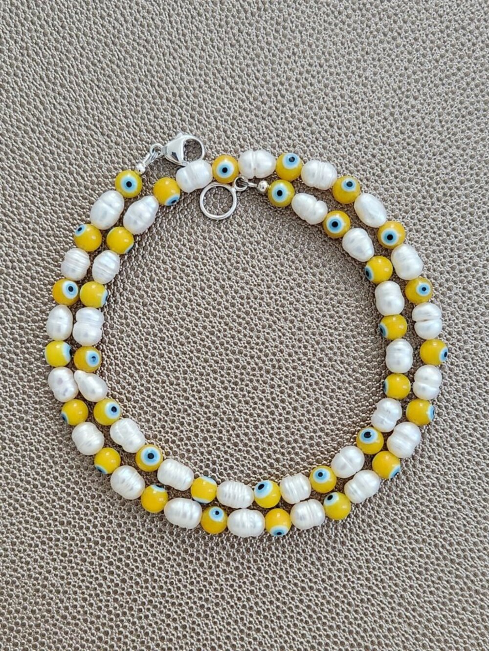 YELLOW EYE BEADS W/ PEARLS NECKLACE--19"